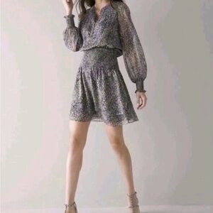 ⭐️ 3/$20 White House Black Market smocked blouson dress w/ gold accents size xsp